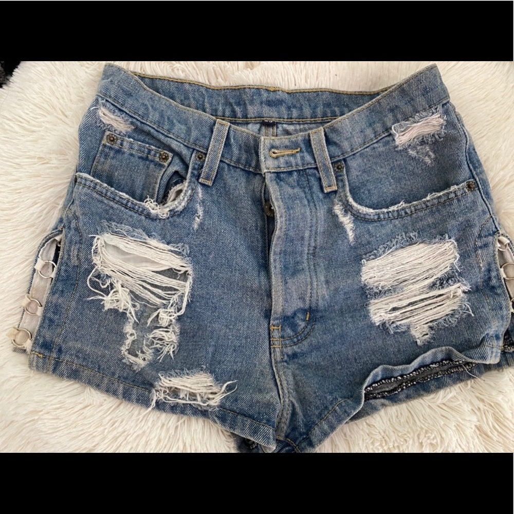 LF STORES CARMAR denim shorts with cutout